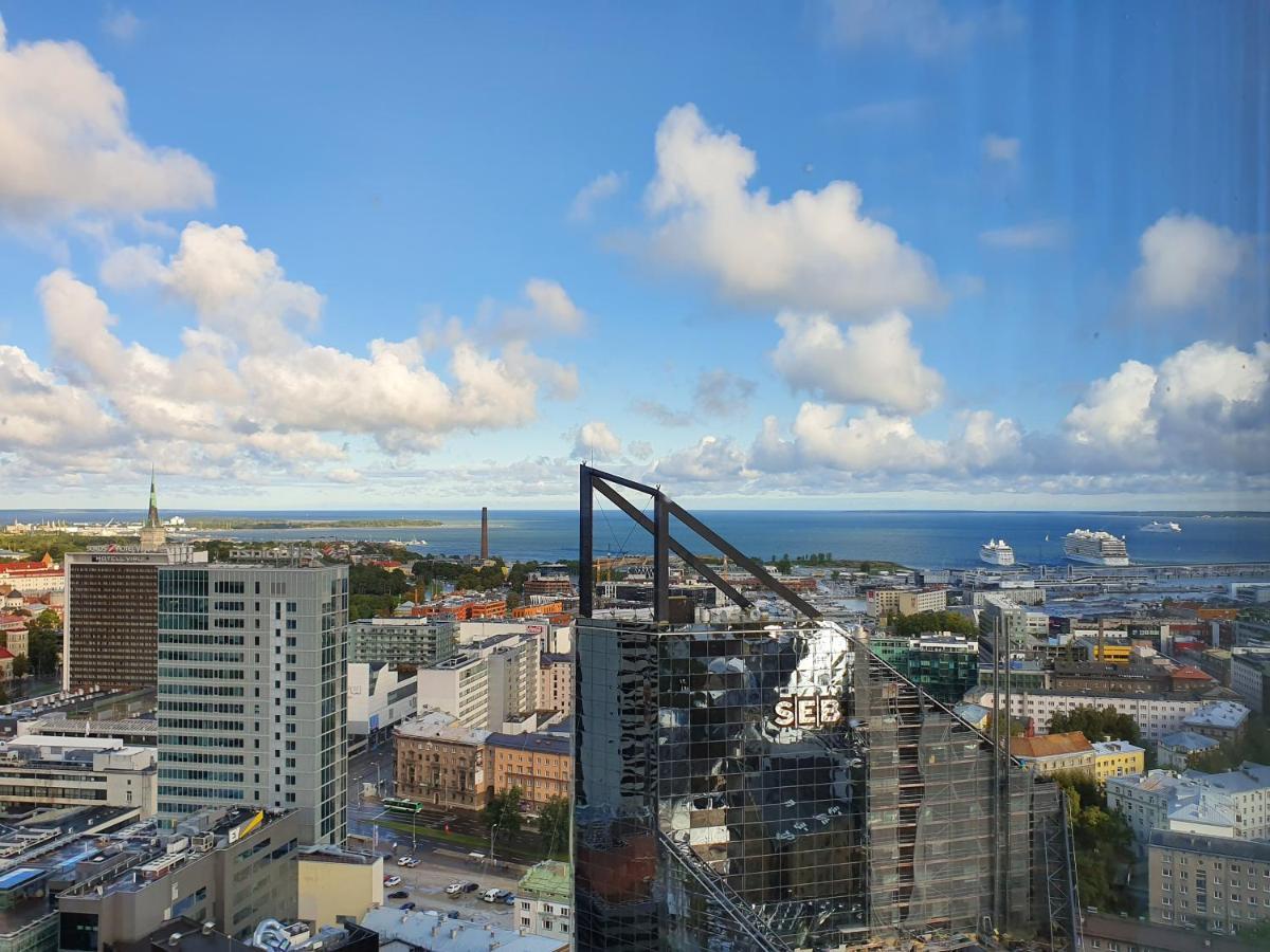 Skyview Suite - Breathtaking Views From Bed And From Jacuzzi. City Center Skyscraper Upper Floors Tallinn Luaran gambar