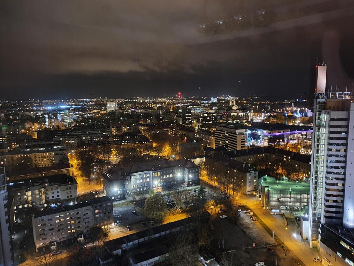 Skyview Suite - Breathtaking Views From Bed And From Jacuzzi. City Center Skyscraper Upper Floors Tallinn Luaran gambar