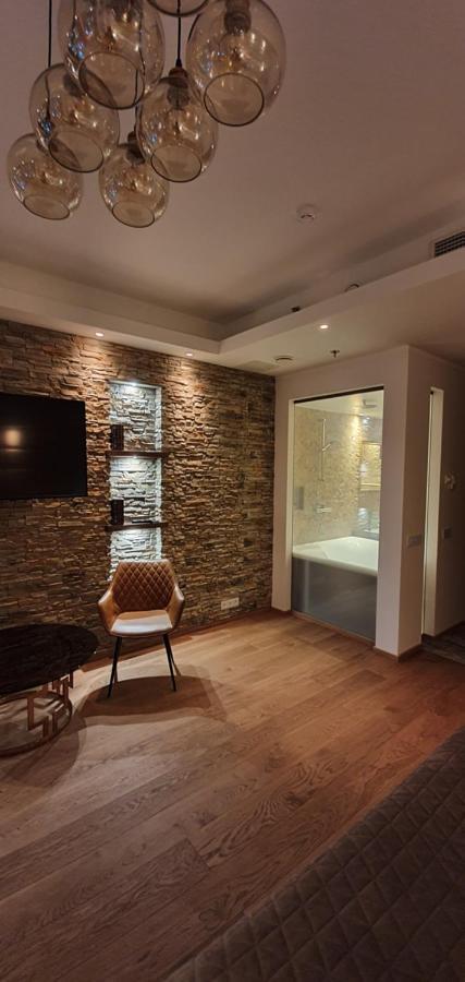 Skyview Suite - Breathtaking Views From Bed And From Jacuzzi. City Center Skyscraper Upper Floors Tallinn Luaran gambar